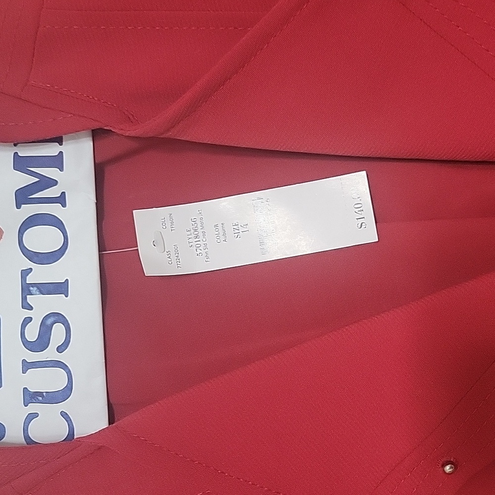 Red jacket - Picture 2 of 4